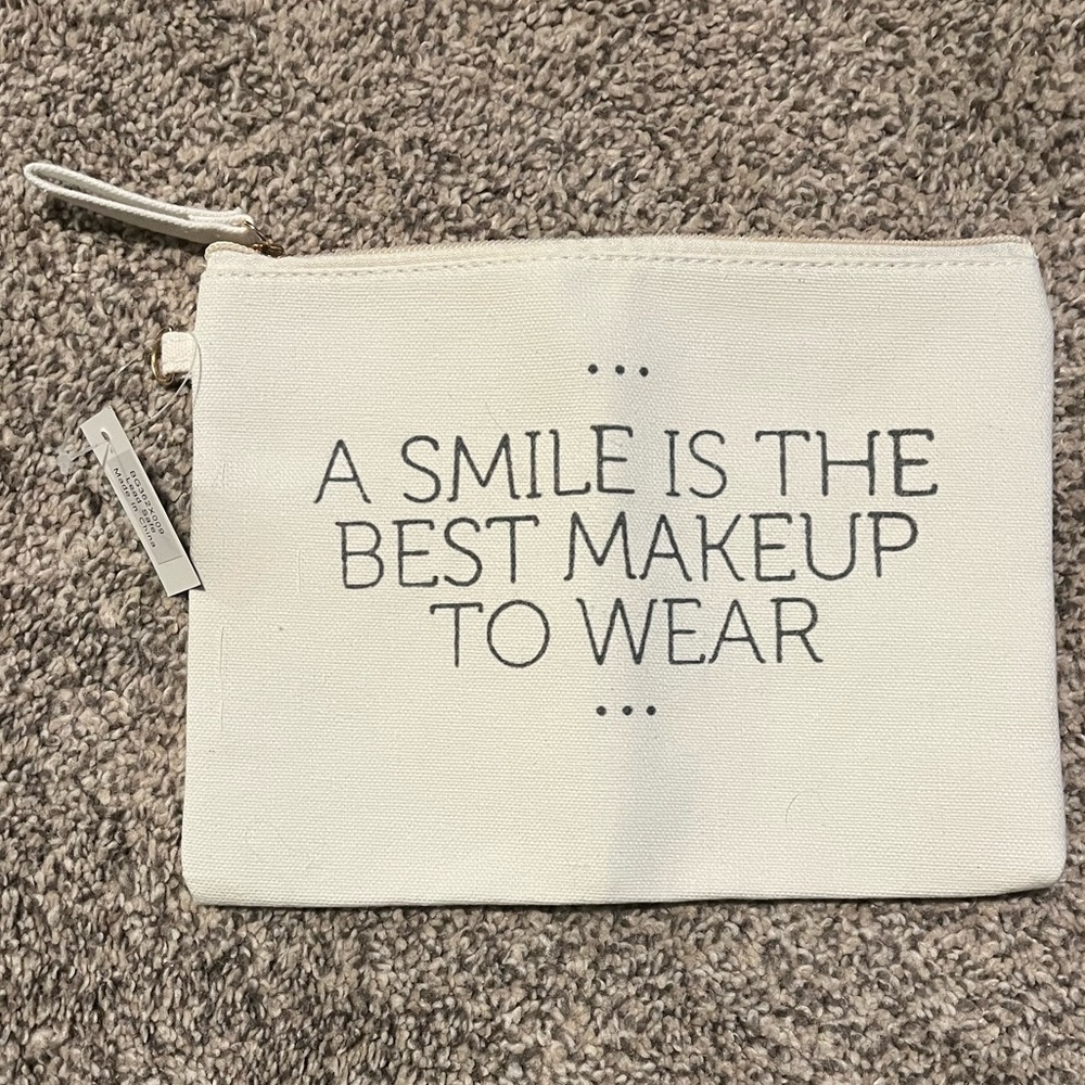 Makeup pouch
